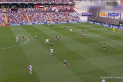 西甲联赛莱万特4-0横扫赫罗纳，连续不败展现黑马实力